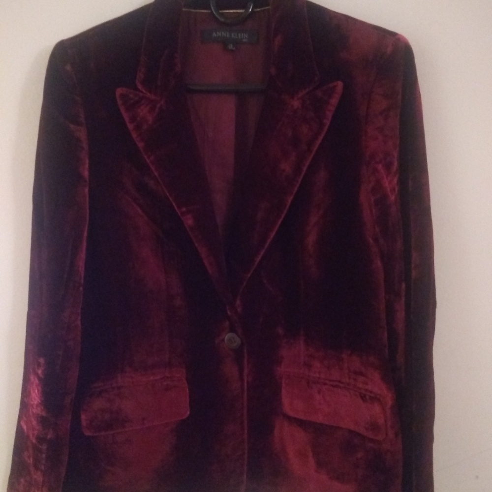 Anne Klein Burgundy Velvet Blazer